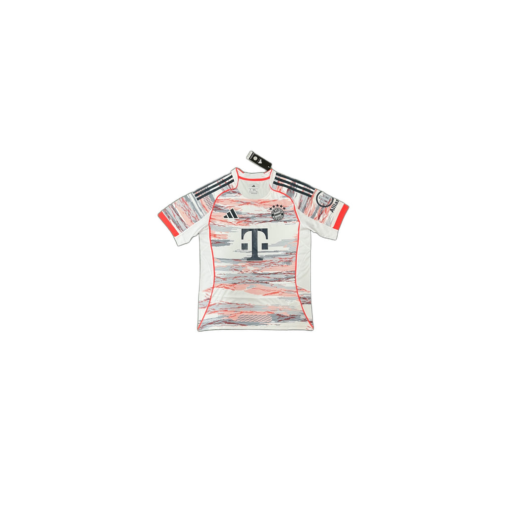 FC Bayern München – White/Coral Pattern away Shirt 2025/26